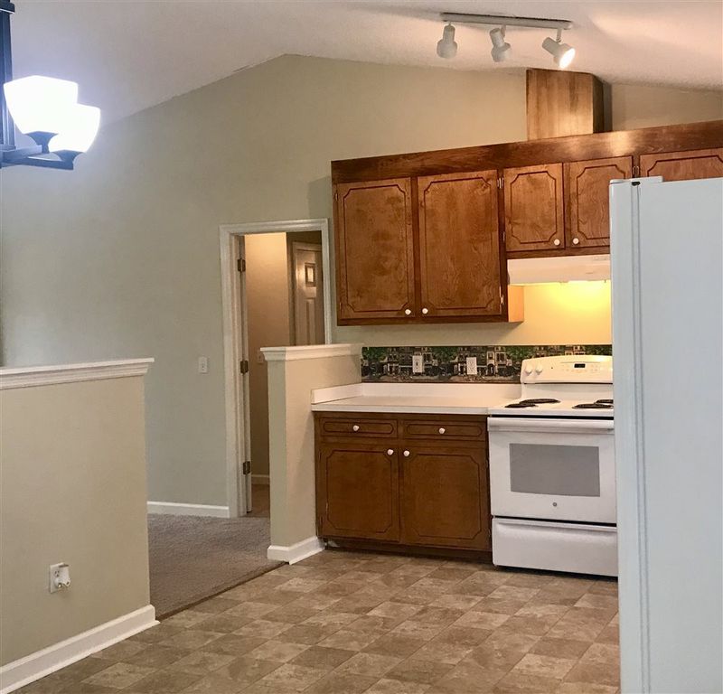 121 Katz Ln, Angier, NC 27501