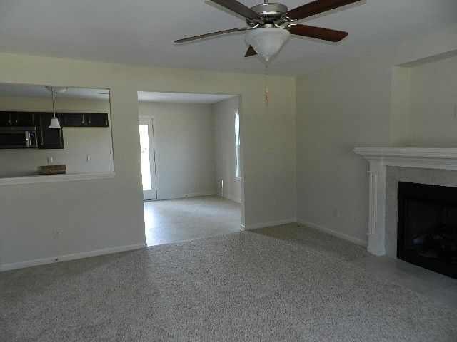 121 Larksdale Cv, Benson, NC 27504