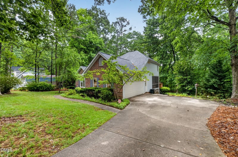 121 Light Falls Dr, Wake Forest, NC 27587