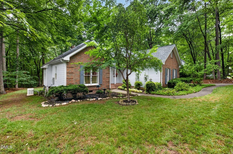 121 Light Falls Dr, Wake Forest, NC 27587