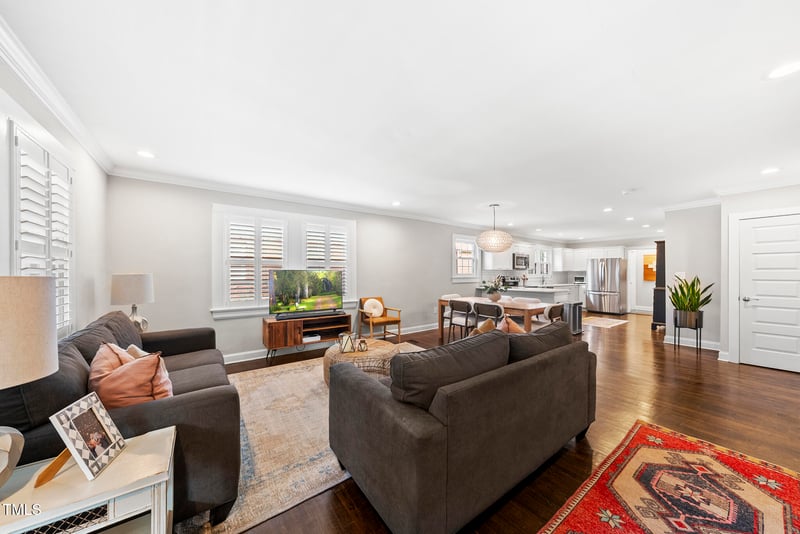 121 Lincoln Ct, Raleigh, NC 27610