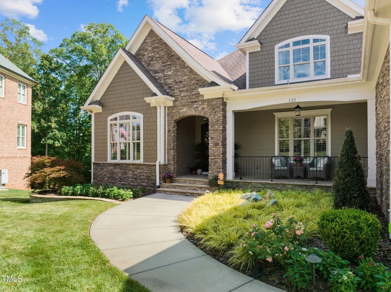 121 Lolliberry Dr, Holly Springs, NC 27540