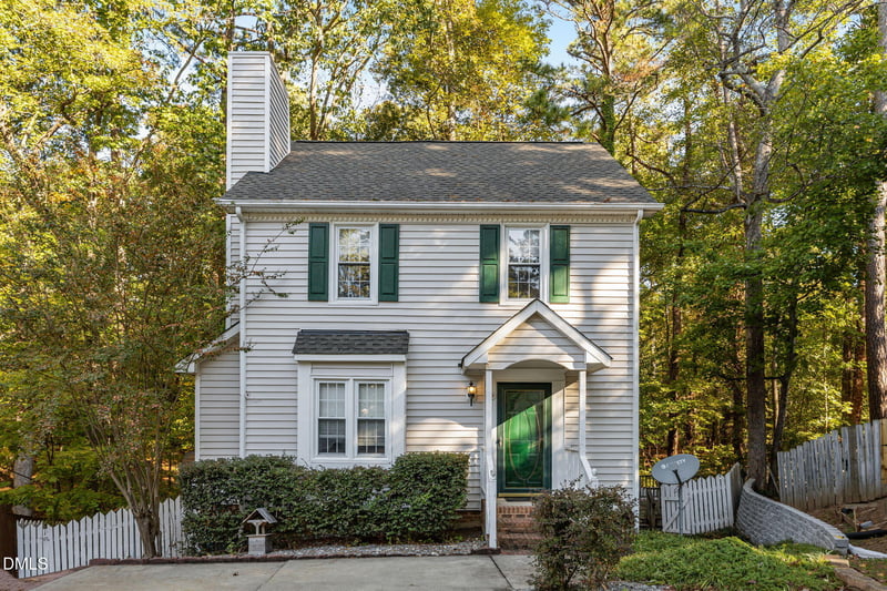 121 London Plain Ct, Cary, NC 27513