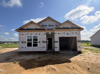 121 Longfield Ct, Dunn, NC 28334