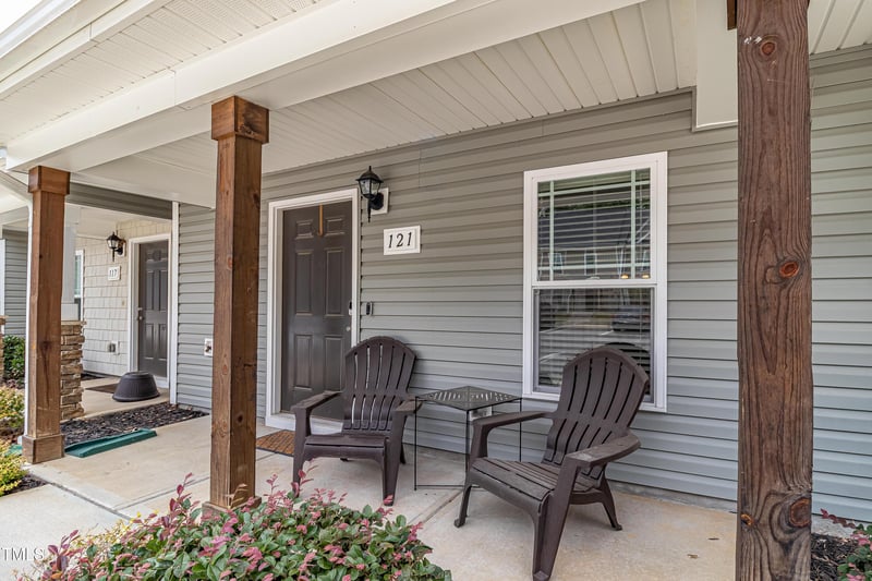 121 Longleaf Pine St, Clayton, NC 27527