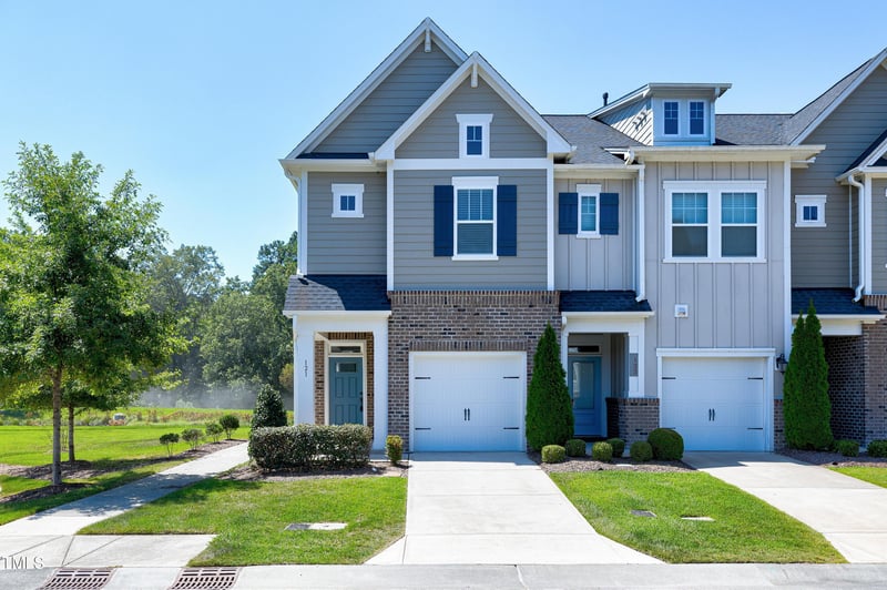 121 Manordale Dr, Chapel Hill, NC 27517