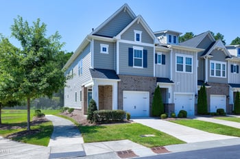 121 Manordale Dr, Chapel Hill, NC 27517