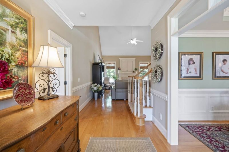 121 Mantle Dr, Clayton, NC 27527
