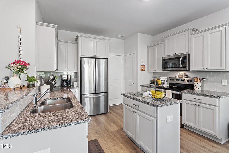 121 Nutmeg Ln, Garner, NC 27529