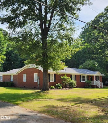 121 Old Moore Rd, Selma, NC 27576