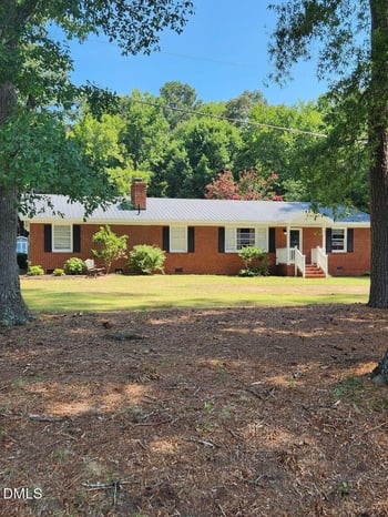 121 Old Moore Rd, Selma, NC 27576
