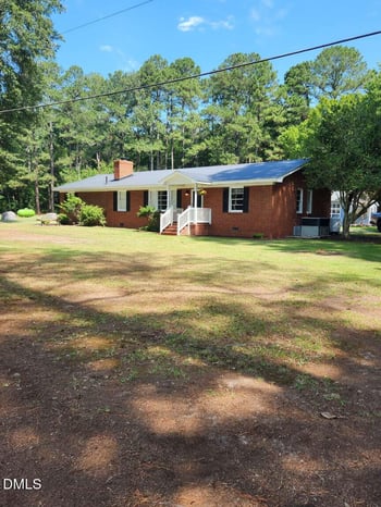 121 Old Moore Rd, Selma, NC 27576