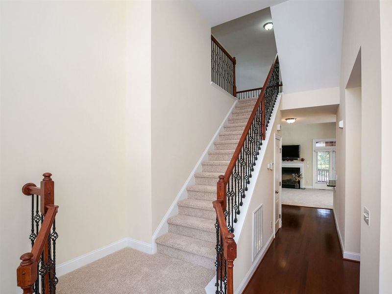 121 Orianna Dr, Morrisville, NC 27560