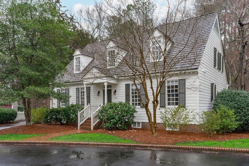 121 Palace Green, Cary, NC 27518