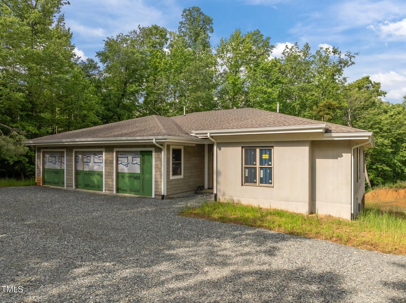 121 Pheasant Ct, Pittsboro, NC 27312