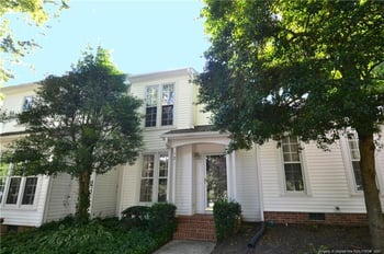 121 Planetree Ln, Cary, NC 27511