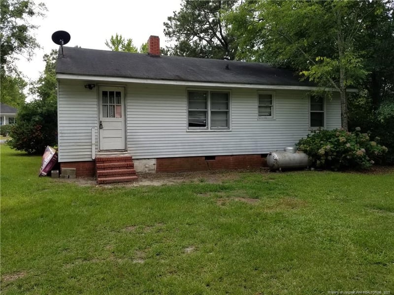 121 Post Ave, Fayetteville, NC 28301
