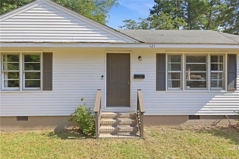 121 Post Ave, Fayetteville, NC 28301