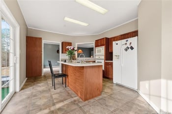 121 Prairie Ln, Lillington, NC 27546