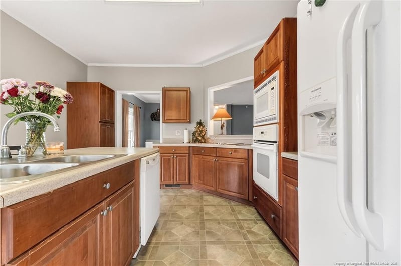 121 Prairie Ln, Lillington, NC 27546