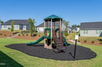 121 Providence Creek Dr, Fuquay Varina, NC 27526
