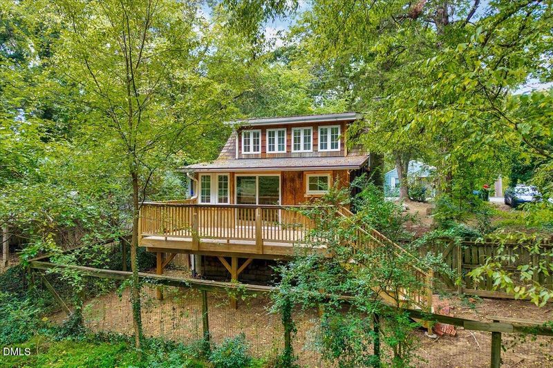 121 Purefoy Rd, Chapel Hill, NC 27514