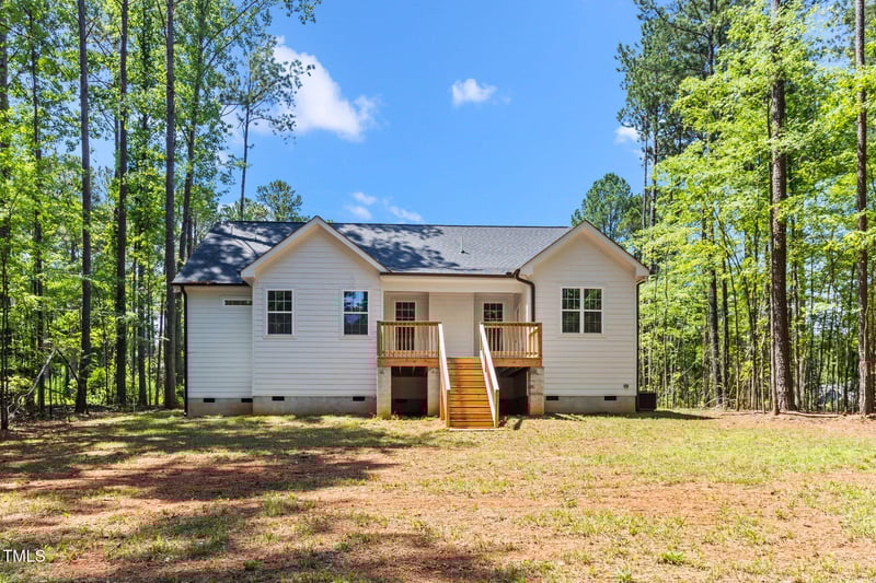 121 Quarterhorse Dr, Louisburg, NC 27549