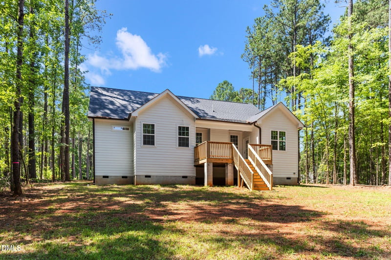 121 Quarterhorse Dr, Louisburg, NC 27549