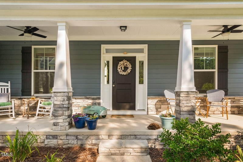 121 Roundrock Ln, Sanford, NC 27330