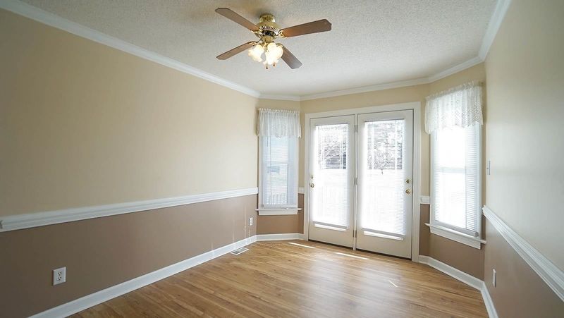 121 Ryans Rn, Youngsville, NC 27596