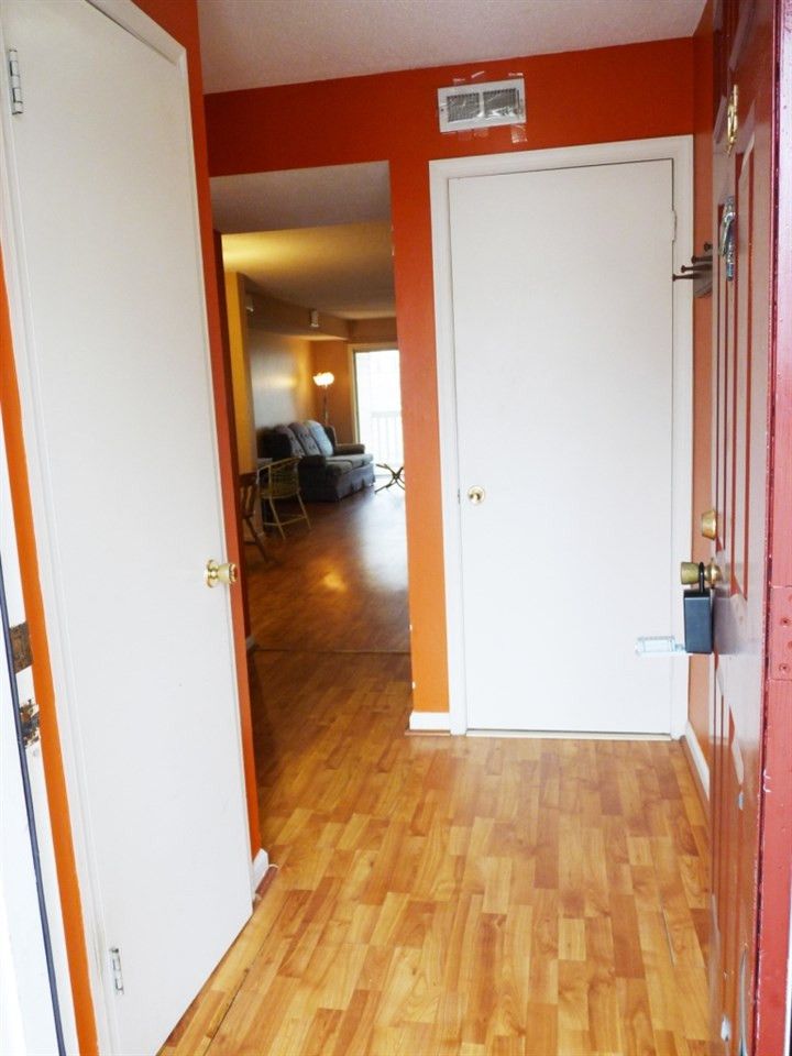 121 Schultz St #-, Chapel Hill, NC 27514