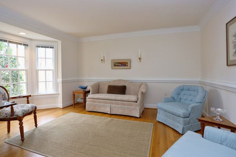 121 Serrano Way, Chapel Hill, NC 27517