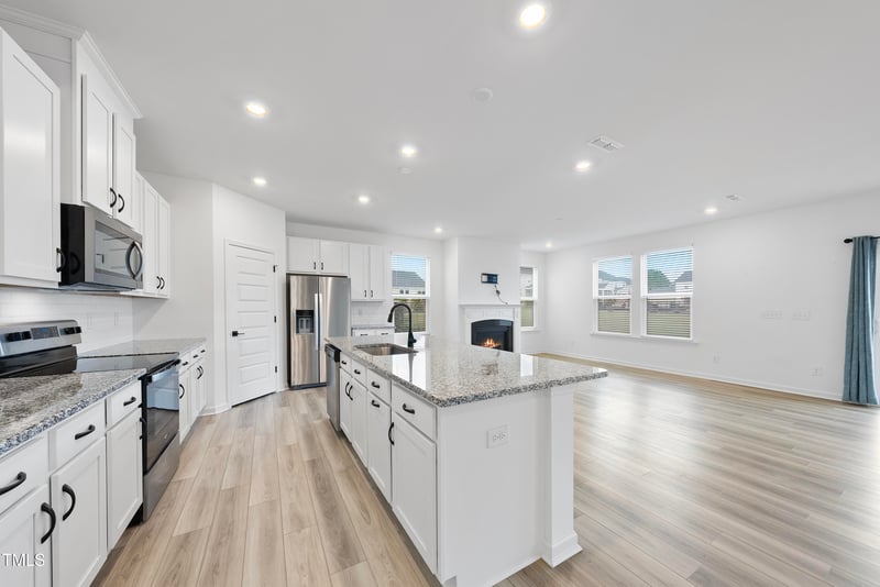 121 Shadowdale Ln, Rolesville, NC 27571