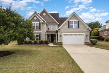 121 Stone Nut Trl, Fuquay Varina, NC 27526