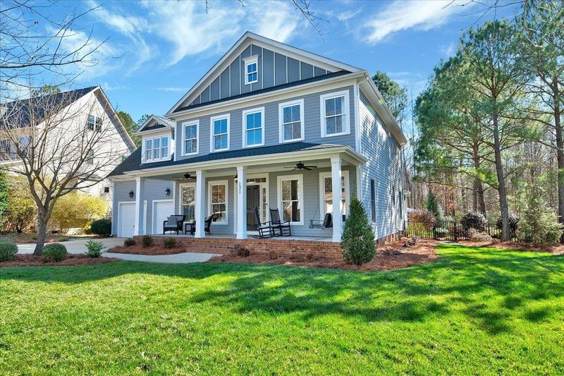 121 Sunset Oaks Dr, Holly Springs, NC 27540