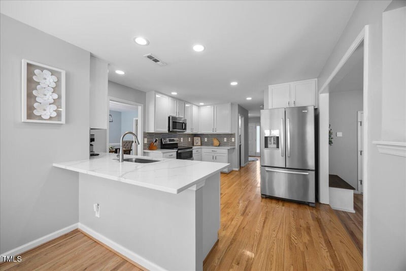 121 Talley Ridge Dr, Holly Springs, NC 27540