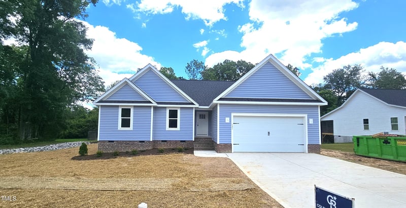 121 Tanglewood Dr, Louisburg, NC 27549