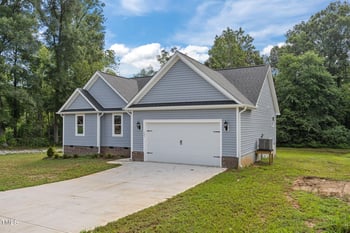 121 Tanglewood Dr, Louisburg, NC 27549