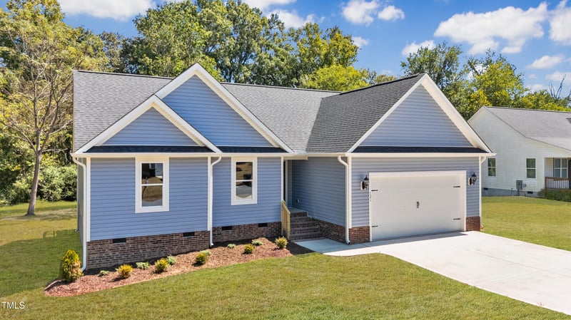 121 Tanglewood Dr, Louisburg, NC 27549