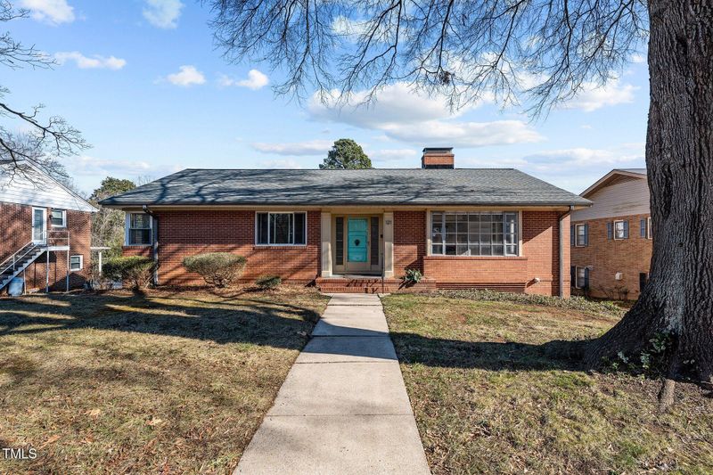 121 Tarleton Ave, Burlington, NC 27215
