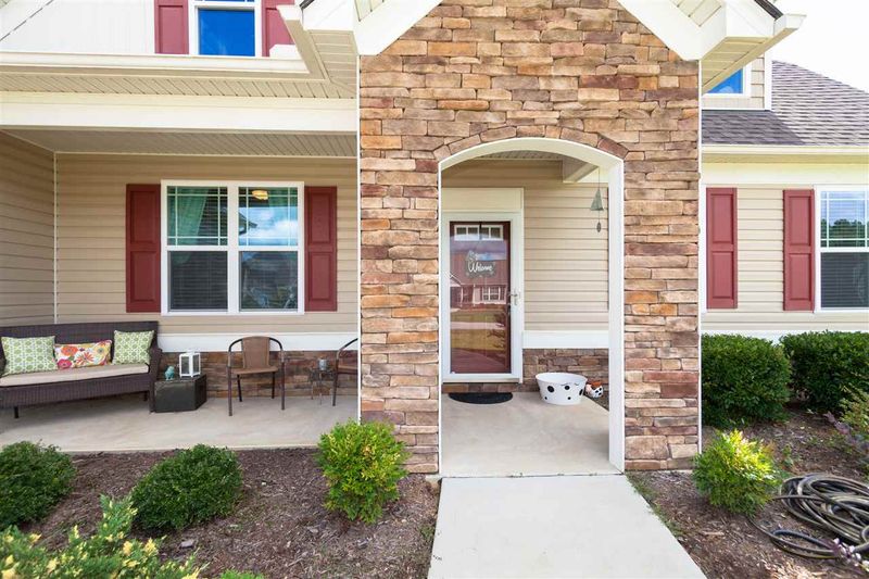 121 Telesto Cir, Garner, NC 27529