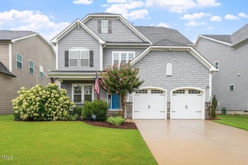 121 Tisbury Dr, Holly Springs, NC 27540
