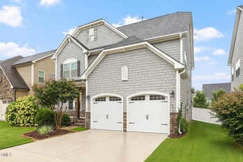 121 Tisbury Dr, Holly Springs, NC 27540