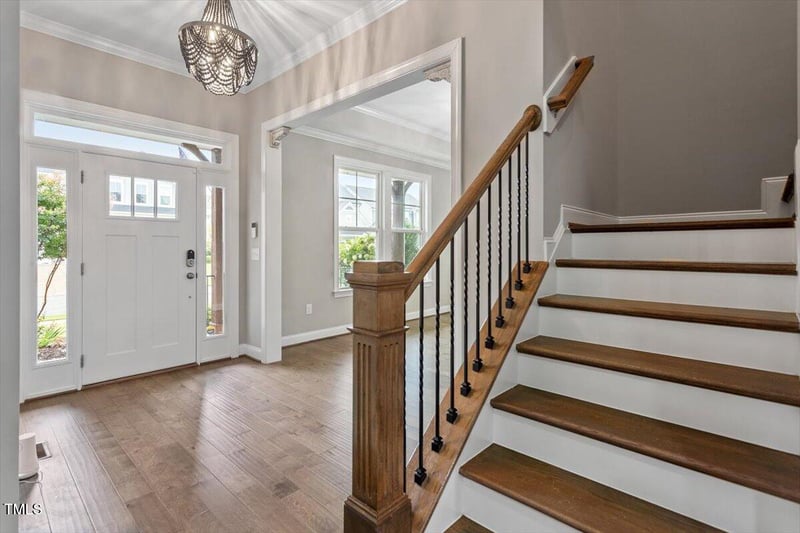 121 Tisbury Dr, Holly Springs, NC 27540