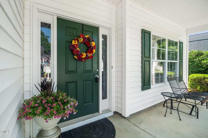 121 Trevor Ridge Dr, Holly Springs, NC 27540