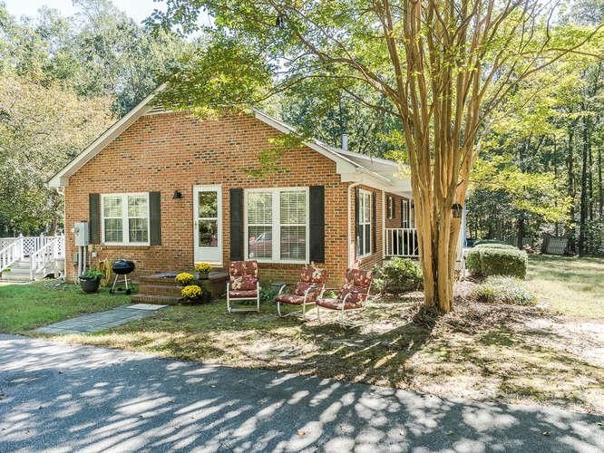 121 Triple Crown Rn, Louisburg, NC 27549