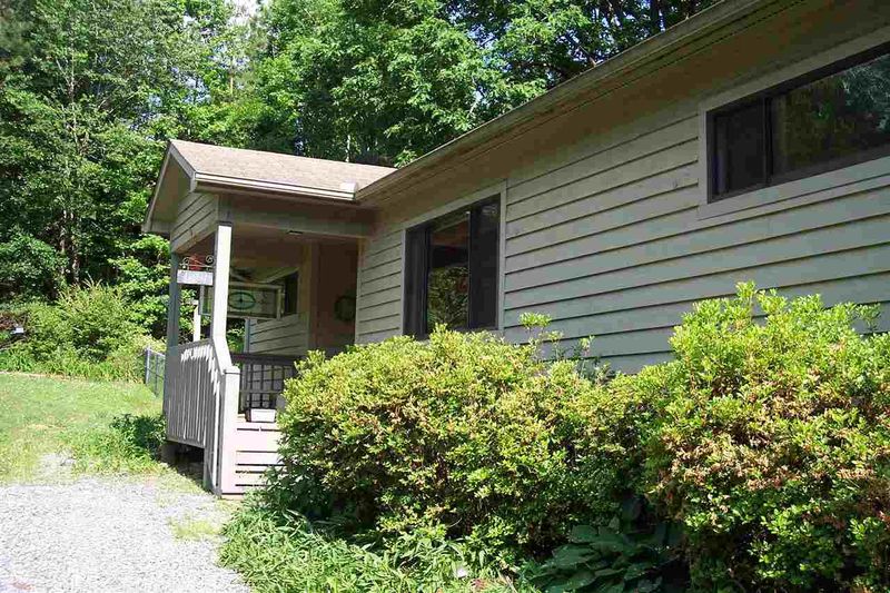 121 Twin Oaks Ct, Pittsboro, NC 27312