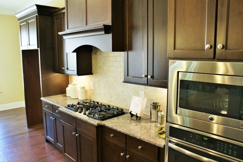 121 Victory Park Dr, Chapel Hill, NC 27517