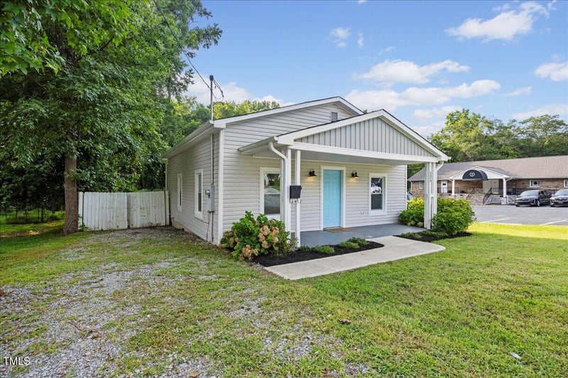 121 West St, Fuquay Varina, NC 27526