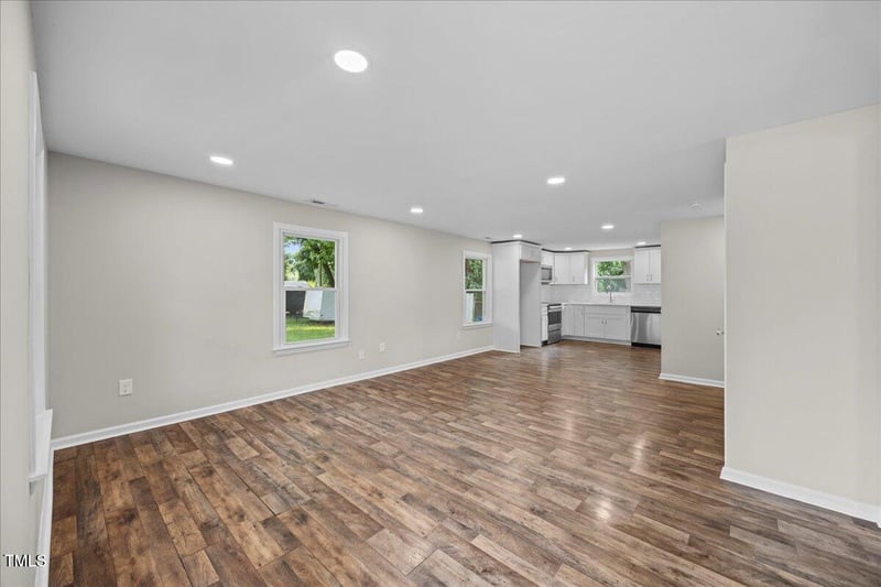 121 West St, Fuquay Varina, NC 27526